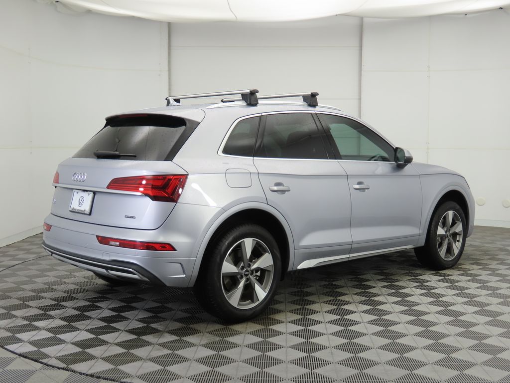 2023 Audi Q5 40 Premium Plus photo 4