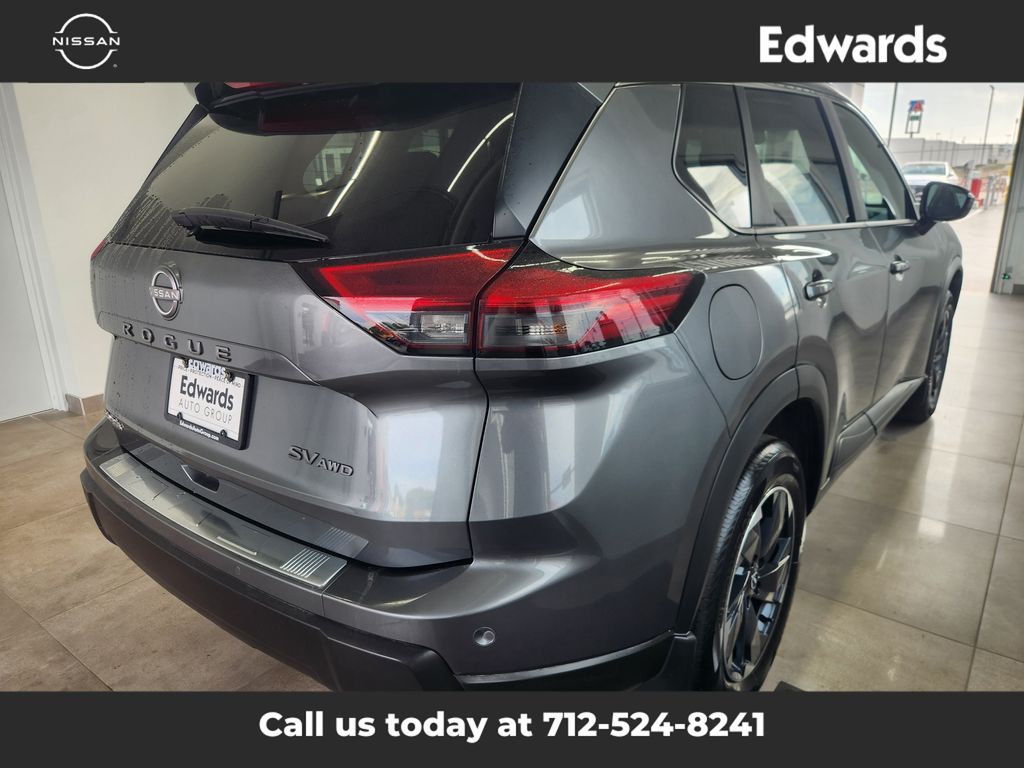 2024 Nissan Rogue SV photo 8
