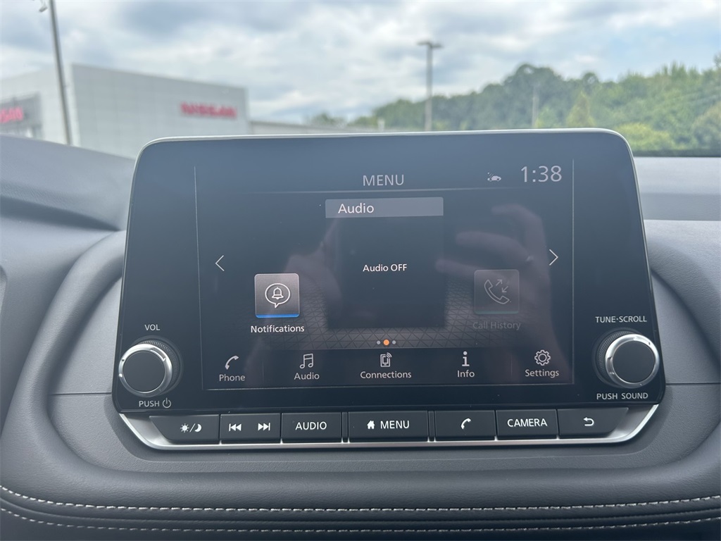 2026 Nissan Rogue SV photo 10