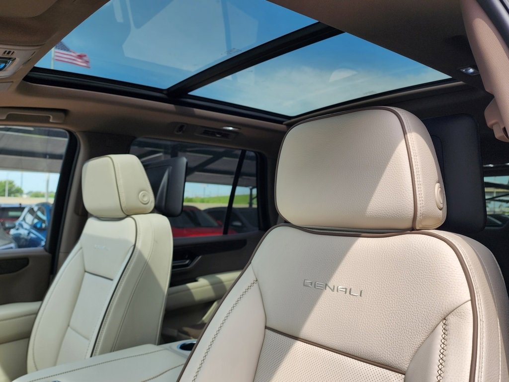 2026 Gmc Yukon Denali photo 14