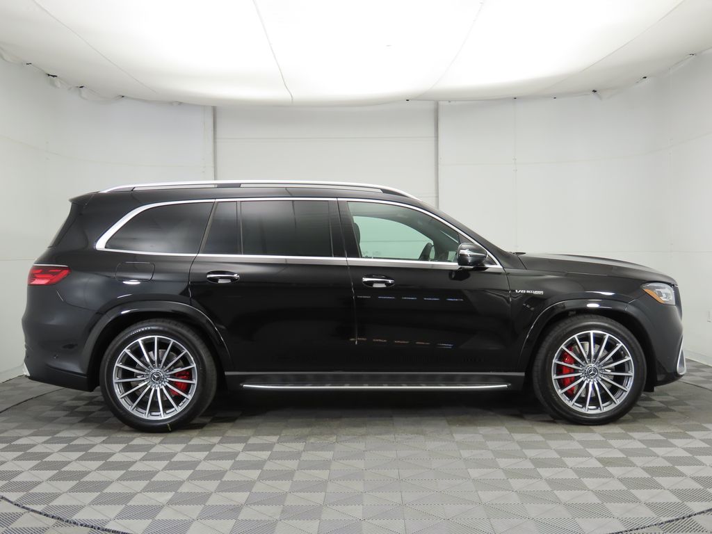 2025 Mercedes Benz GLS 63 AMG 4MATIC photo 4