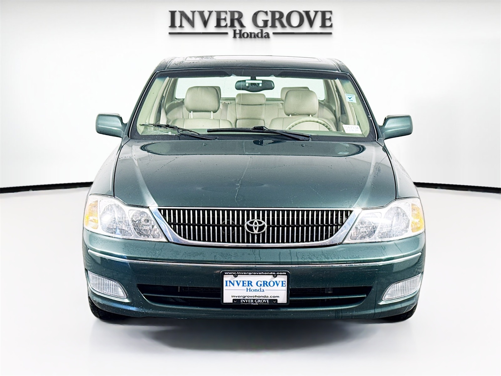 Used 2000 Toyota Avalon XL with VIN 4T1BF28B9YU073845 for sale in Inver Grove Heights, Minnesota