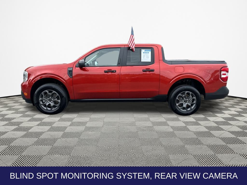 2022 Ford Maverick XLT photo 2