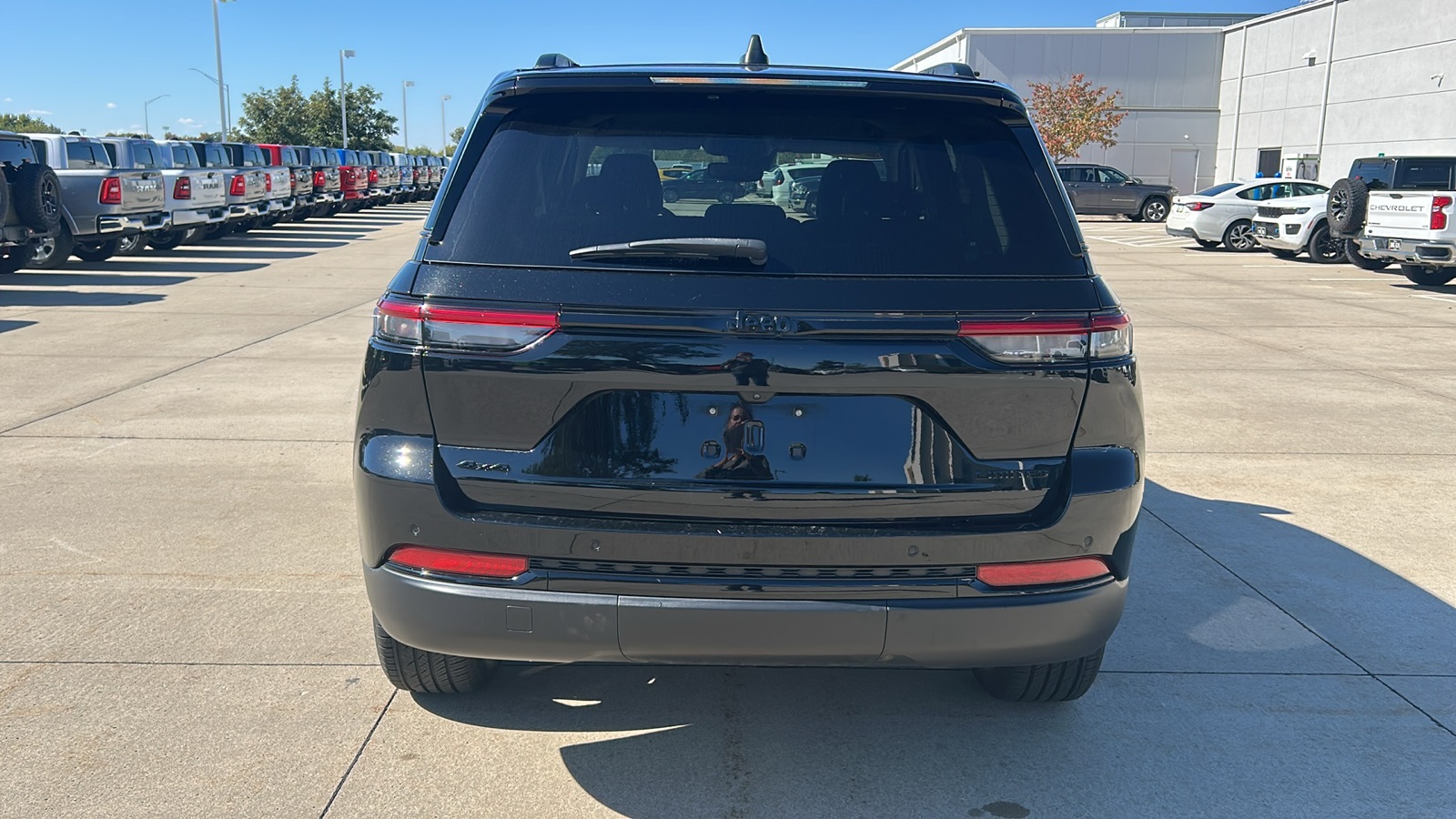 2023 Jeep Grand Cherokee Limited photo 4