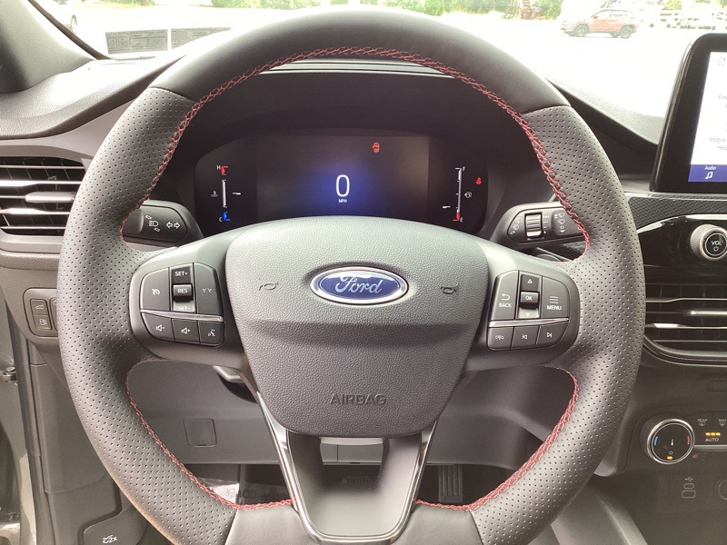 2025 Ford Escape Hybrid ST-Line Select photo 34