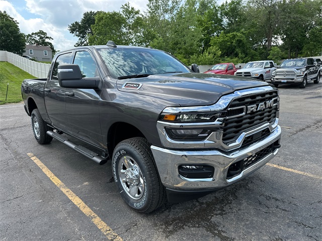 2025 Ram 2500 Tradesman photo 3