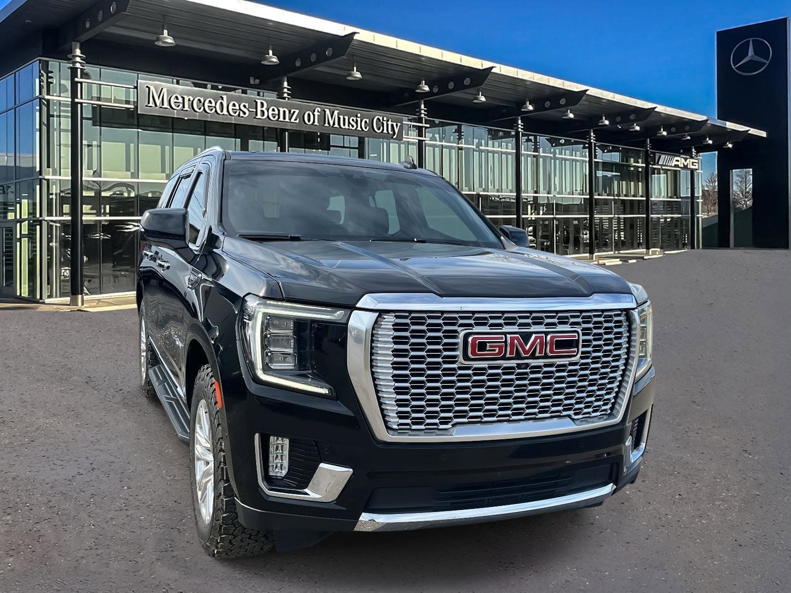 2021 GMC Yukon SLT's photo