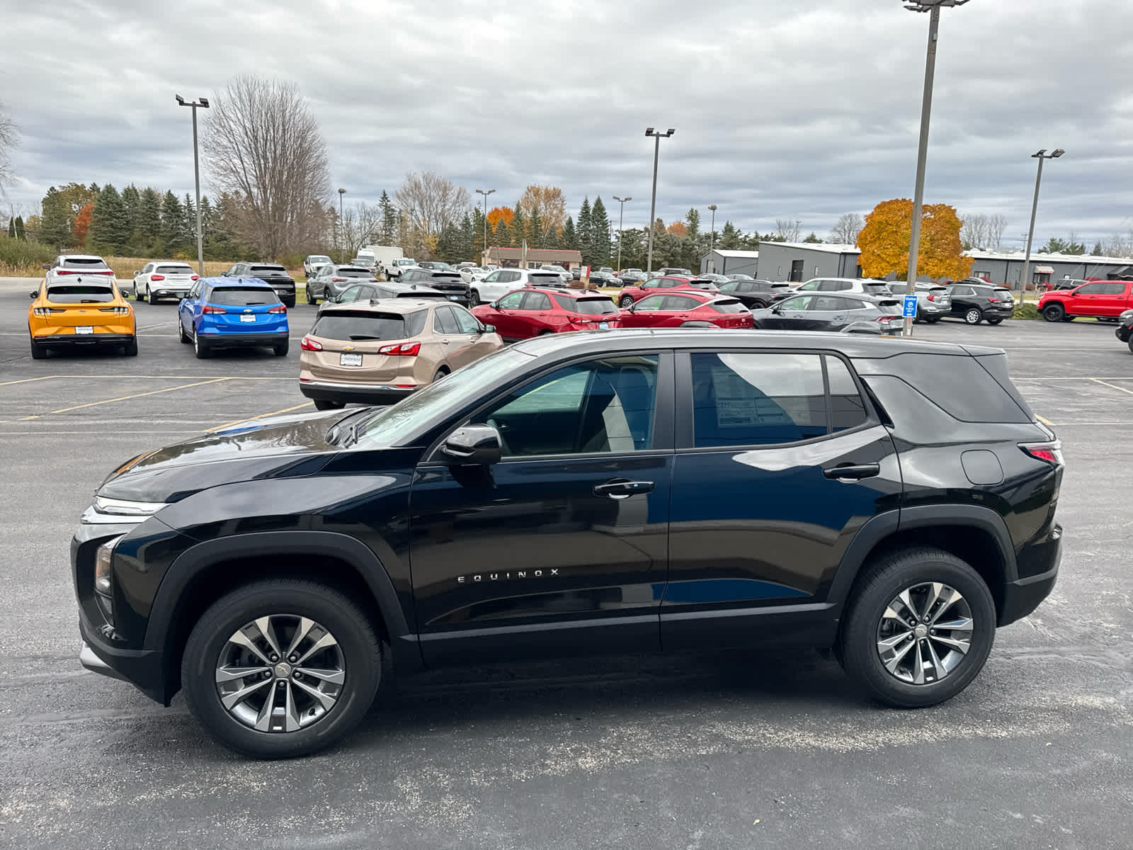 2026 Chevrolet Equinox LT photo 2