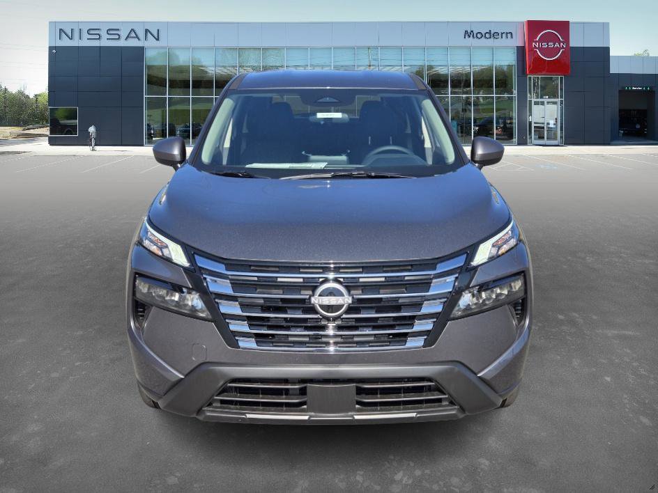 2026 Nissan Rogue SV photo 2