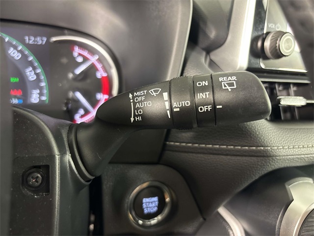 2024 Toyota RAV4 XLE photo 23