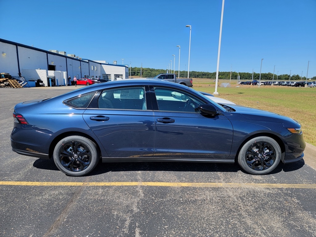 2025 Honda Accord SE photo 2
