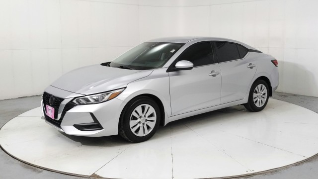 Used 2023  Nissan S image 1