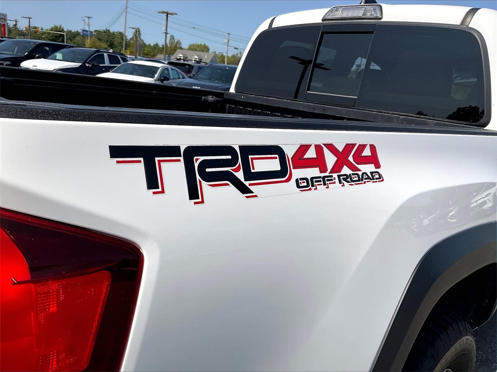 2019 Toyota Tacoma TRD Off-Road photo 23