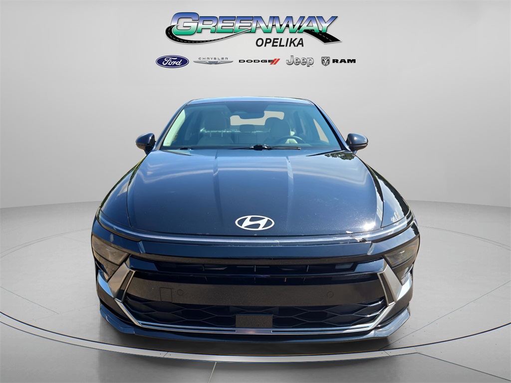 2024 Hyundai Sonata SEL photo 2