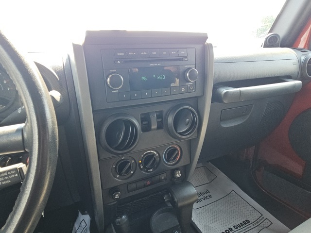 2009 Jeep Wrangler X photo 24