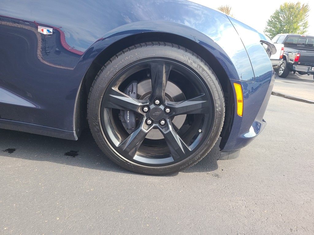 2016 Chevrolet Camaro 2SS photo 12