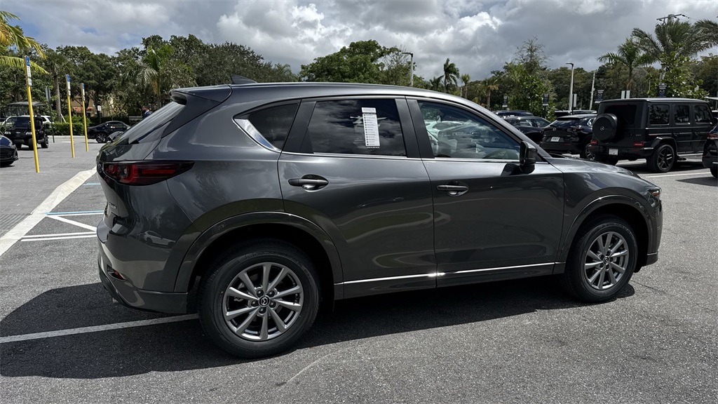 2025 Mazda CX-5 2.5 Select photo 3
