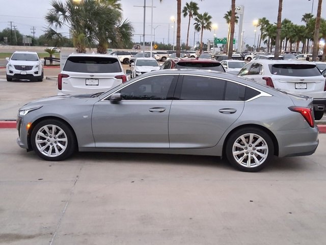 2023 Cadillac CT5 Luxury photo 3