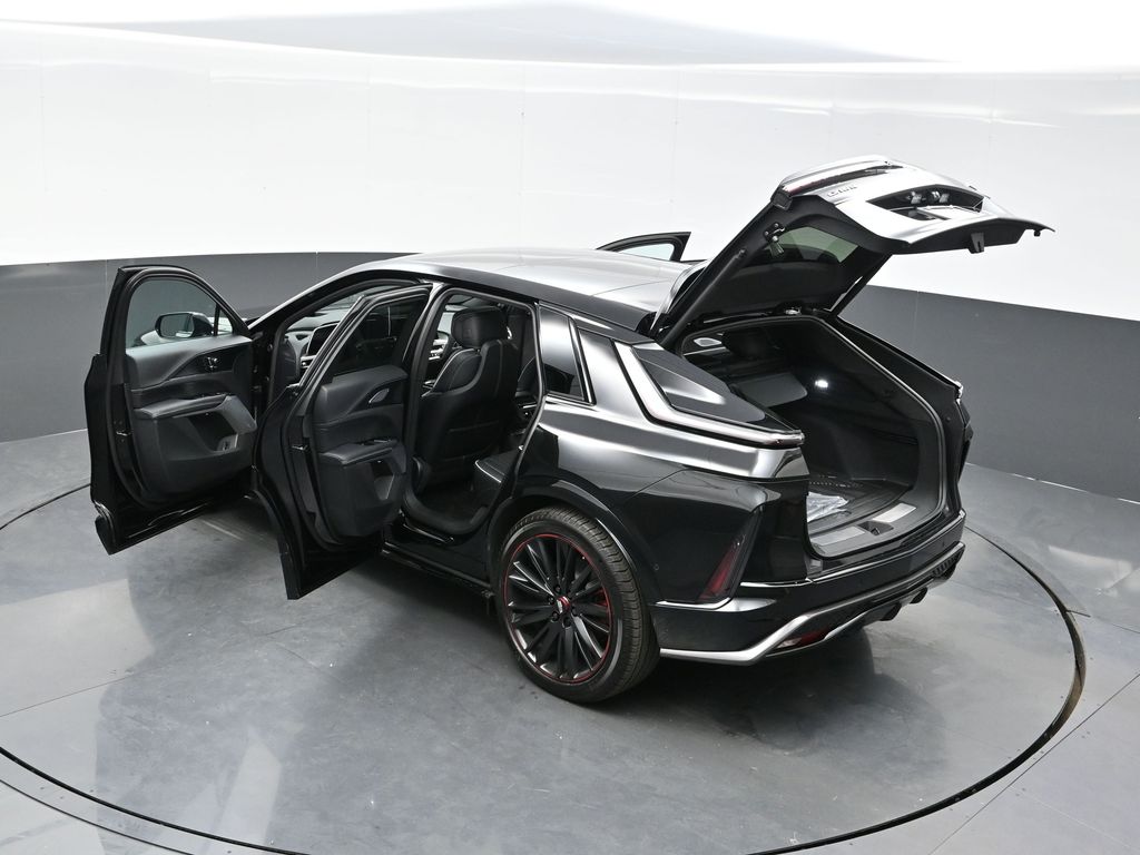 2026 Cadillac Lyriq photo 31