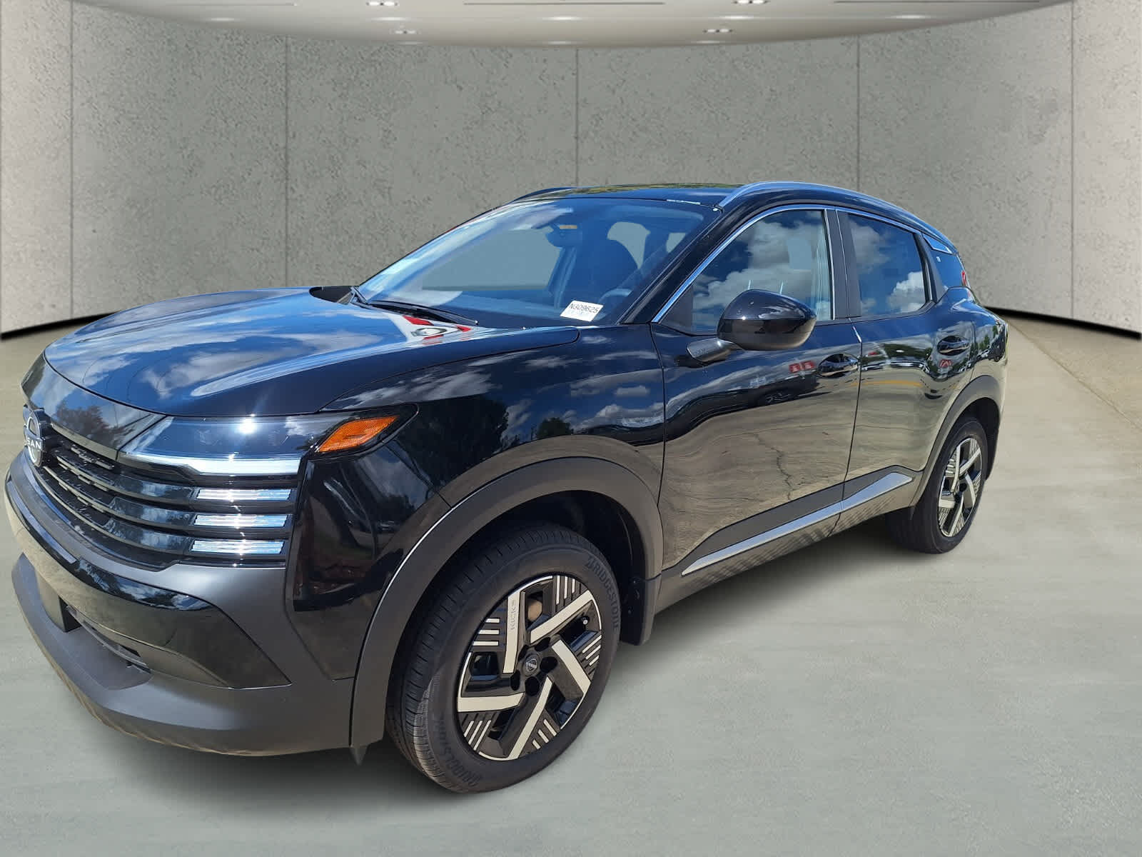 2026 Nissan Kicks SV photo 9