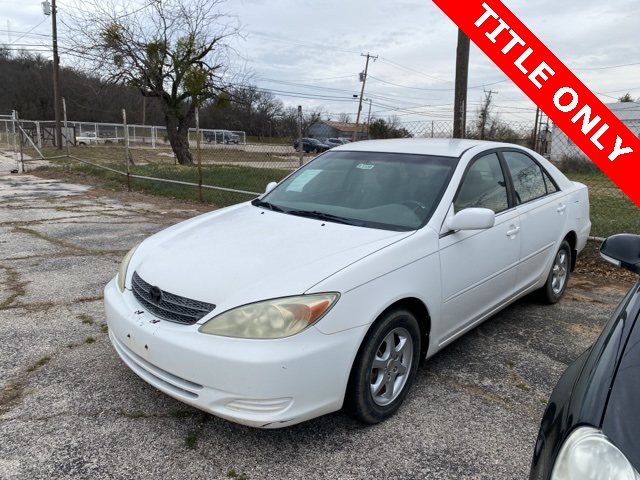 2004 Toyota Camry LE photo 2