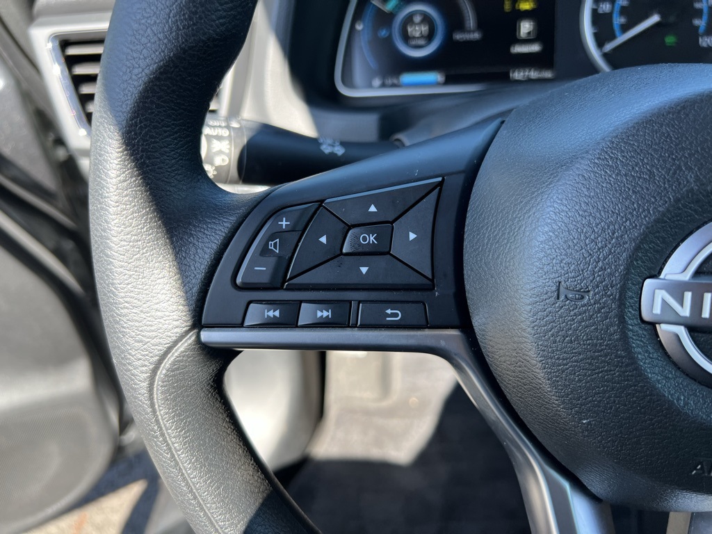 2024 Nissan Leaf S photo 15