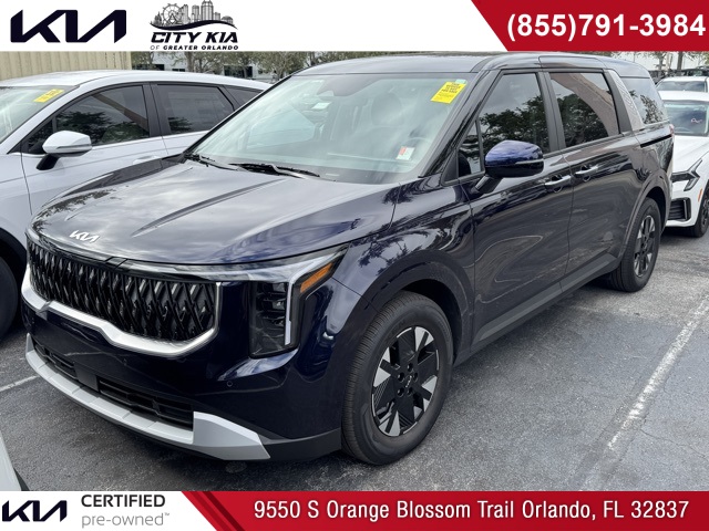 2025 Kia Carnival LXS's photo