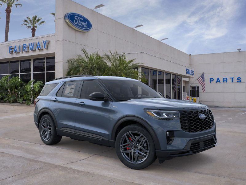 2025 Ford Explorer ST-Line photo 4