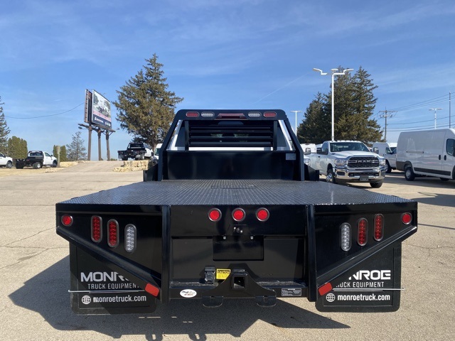 2025 Chevrolet Silverado 3500HD Work Truck photo 4