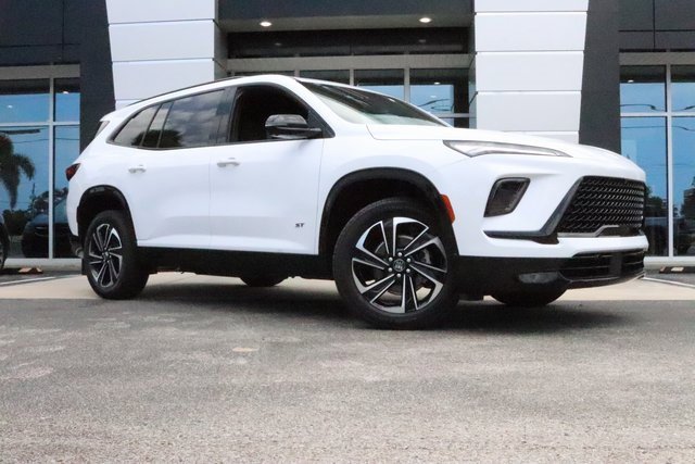 2025 Buick Enclave Sport Touring photo 2