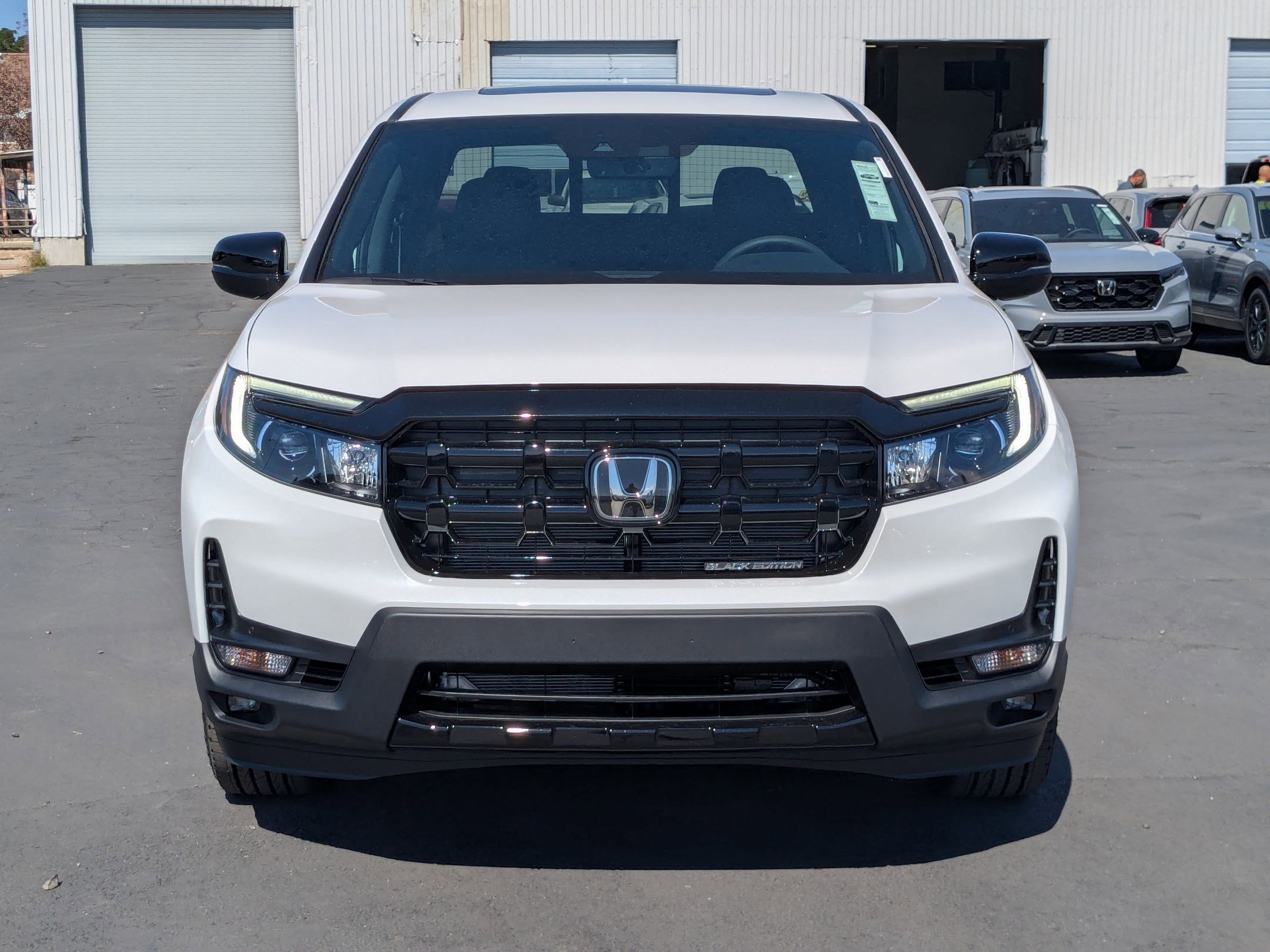 2025 Honda Ridgeline Black Edition photo 8