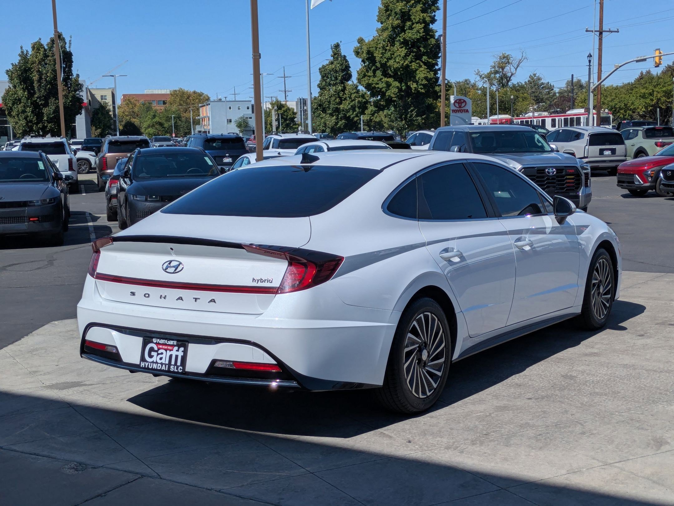 2023 Hyundai Sonata Hybrid SEL photo 2