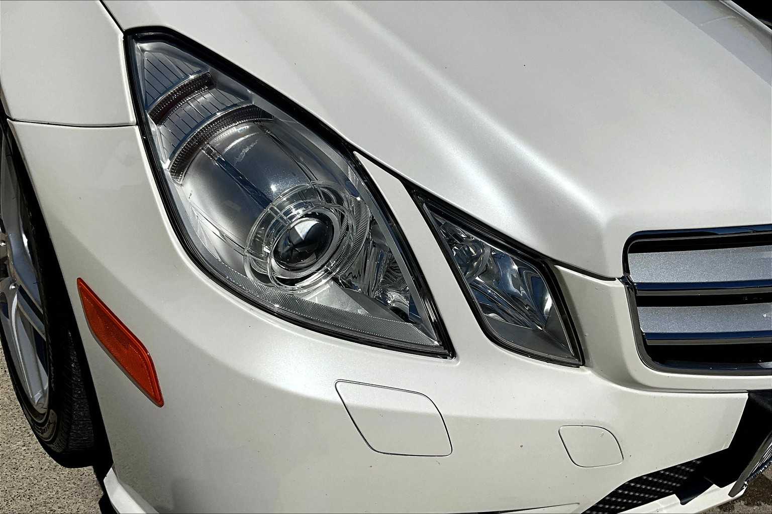 2013 Mercedes Benz E 550 photo 26