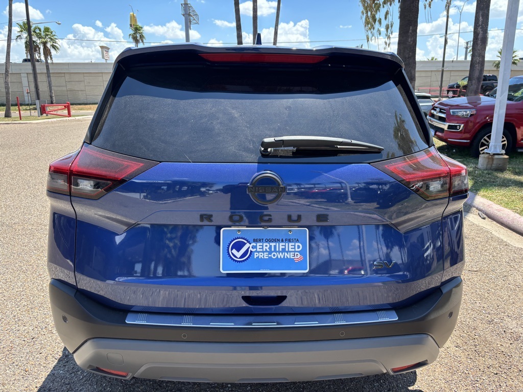2023 Nissan Rogue SV photo 3