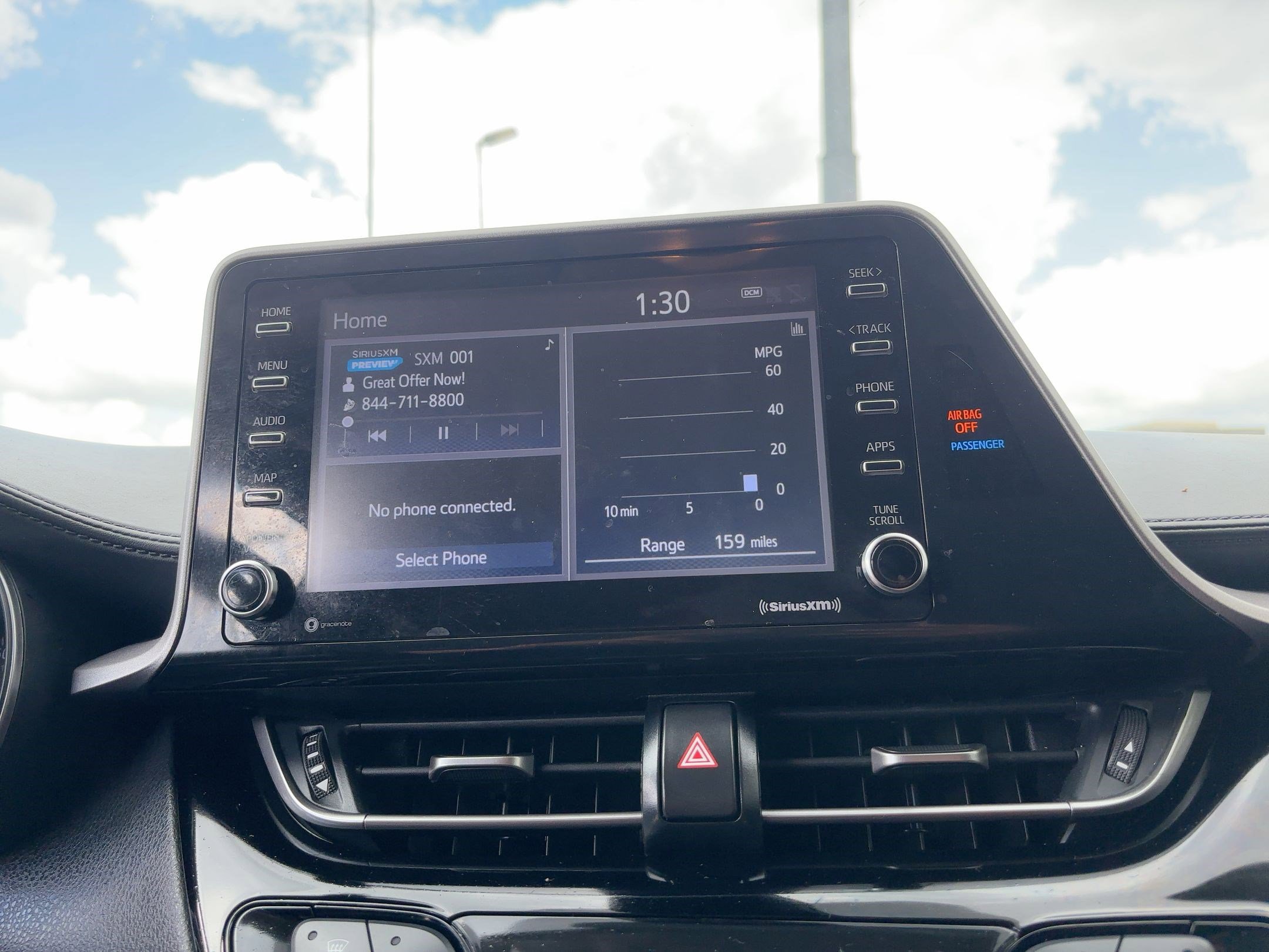 2020 Toyota C-HR LE photo 17