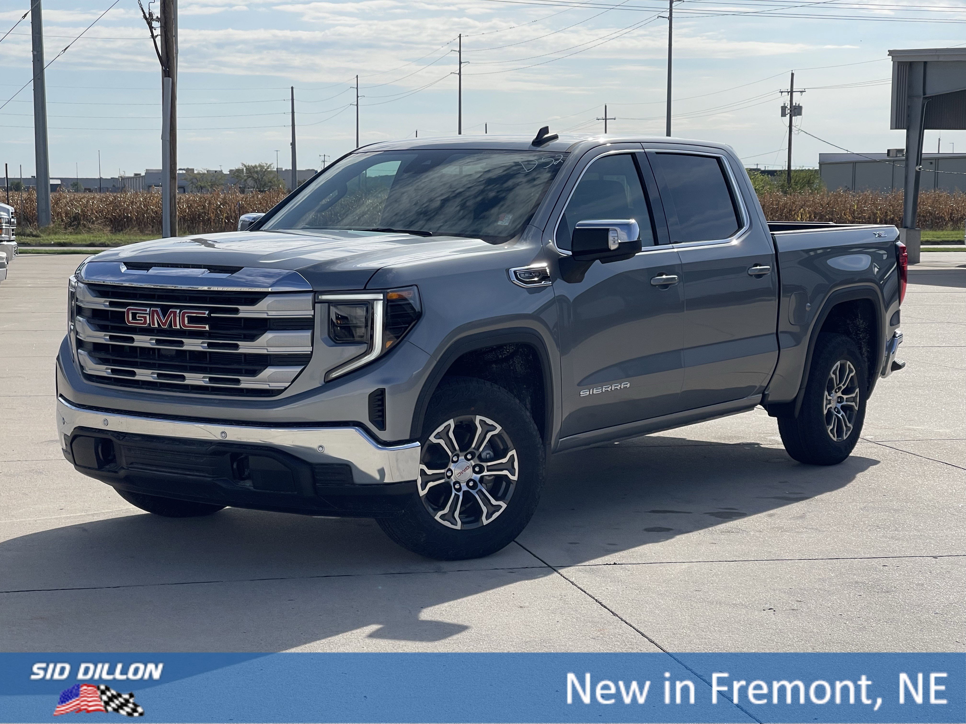 2026 GMC Sierra 1500 SLE's photo