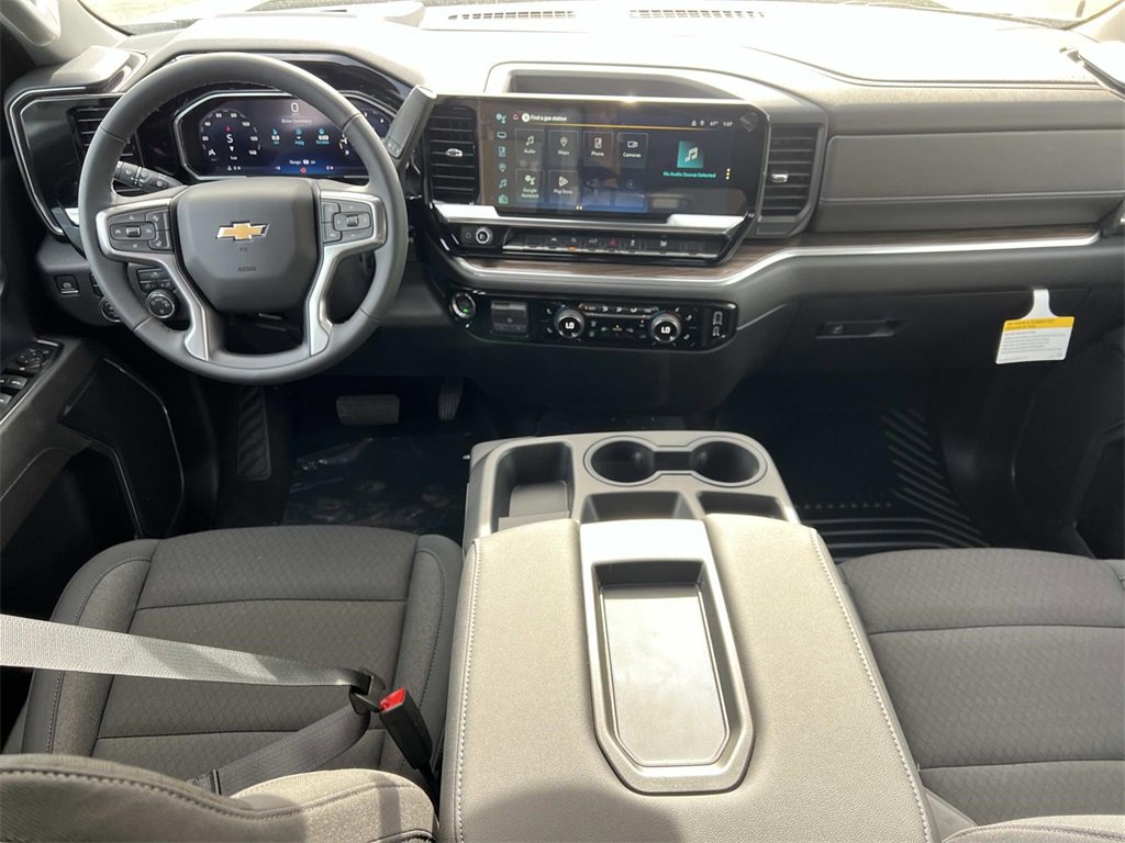 2026 Chevrolet Silverado 1500 LT photo 3