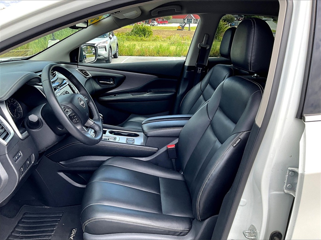 2023 Nissan Murano SV photo 10