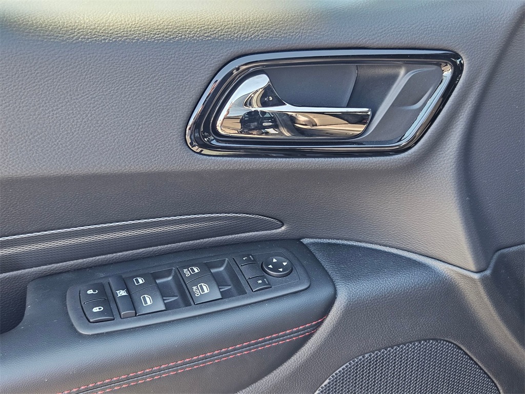 2025 Dodge Durango R/T photo 11