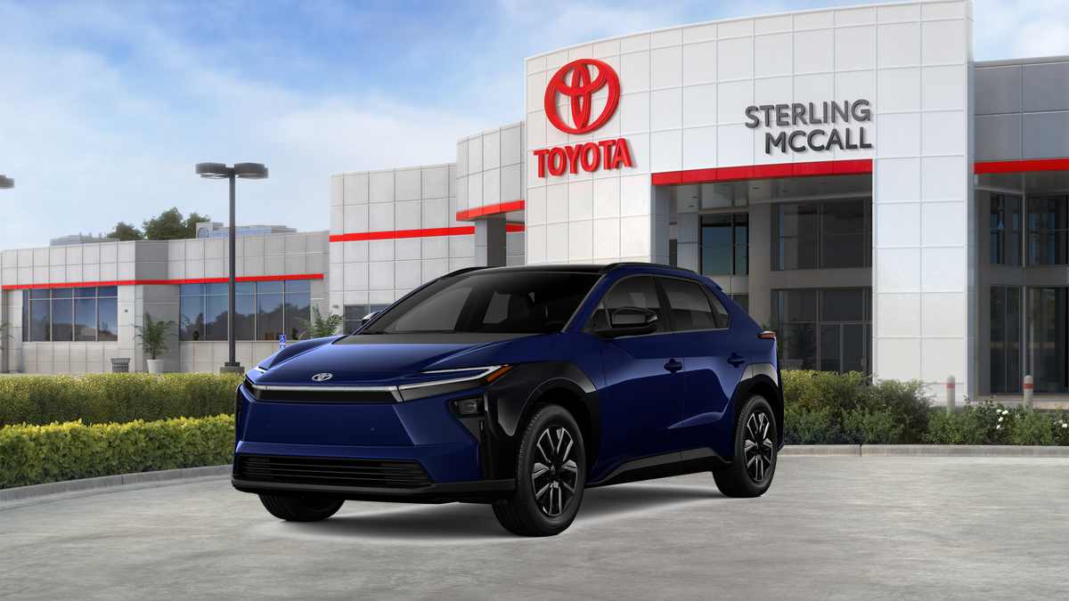 2026 Toyota bZ XLE's photo