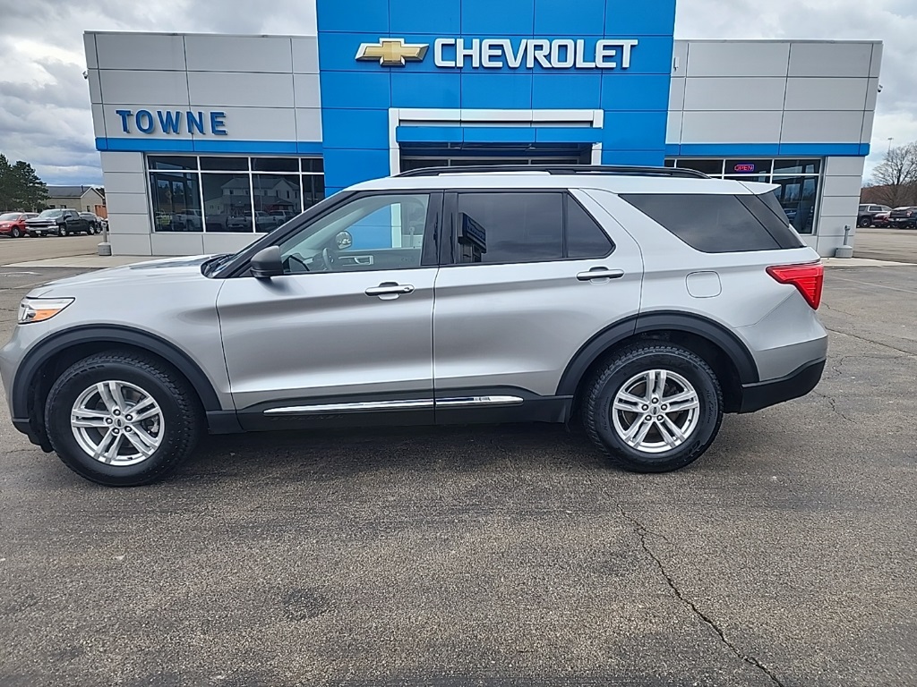 2021 Ford Explorer XLT photo 4