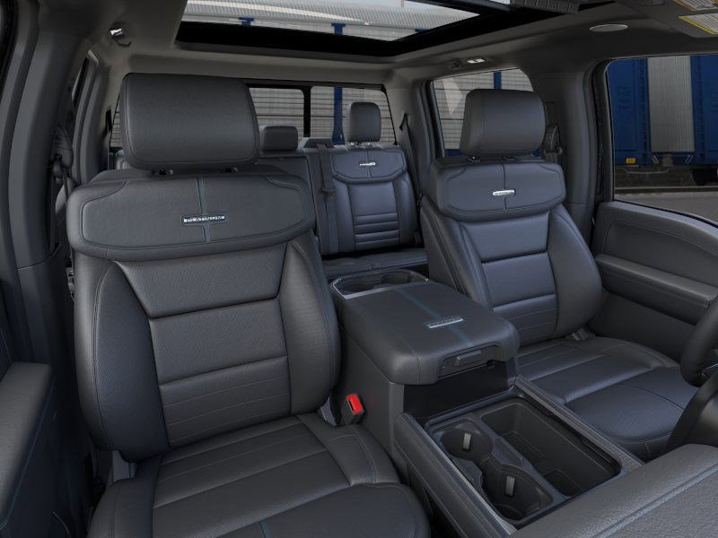 2025 Ford F-350 Platinum photo 6