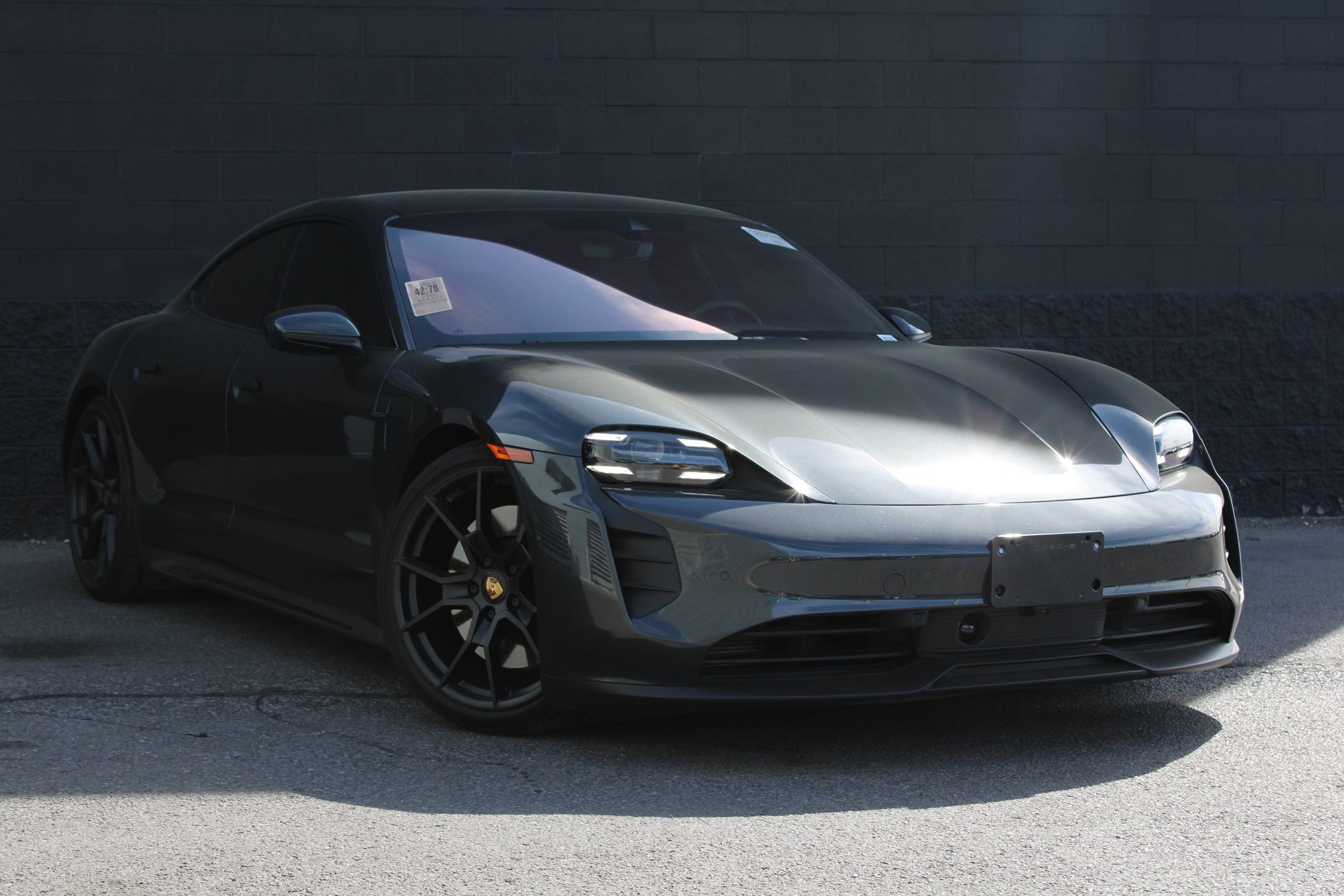 2022 Porsche Taycan GTS photo 7