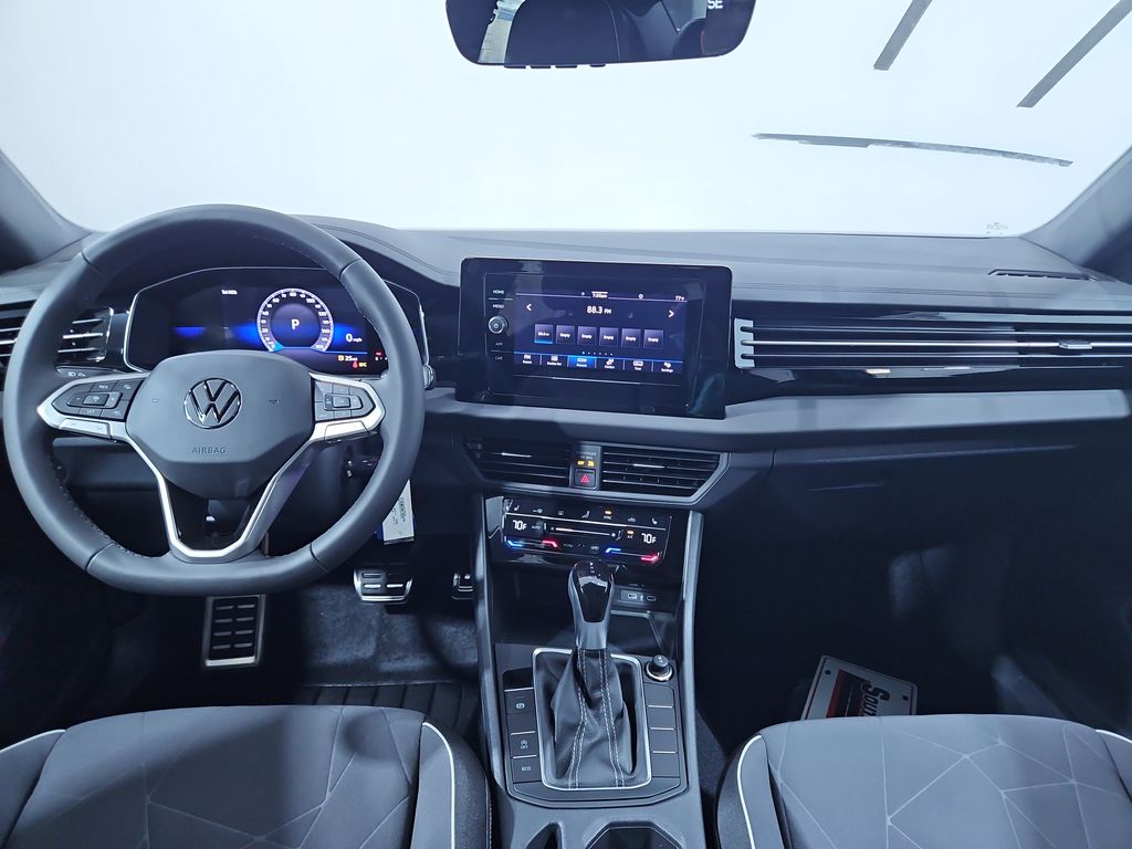 2025 Volkswagen Jetta 1.5T Sport photo 12