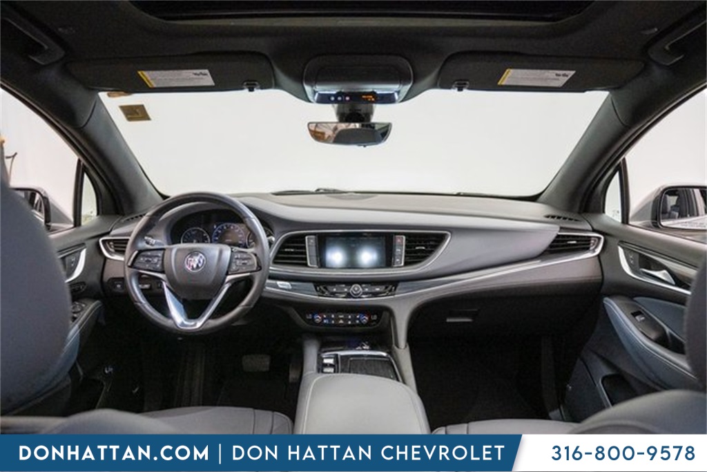 2023 Buick Enclave Premium photo 3