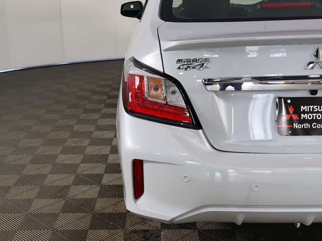 2024 Mitsubishi Mirage G4 ES photo 12