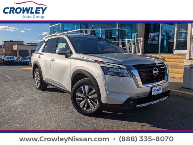 2025 Nissan Pathfinder SL's photo