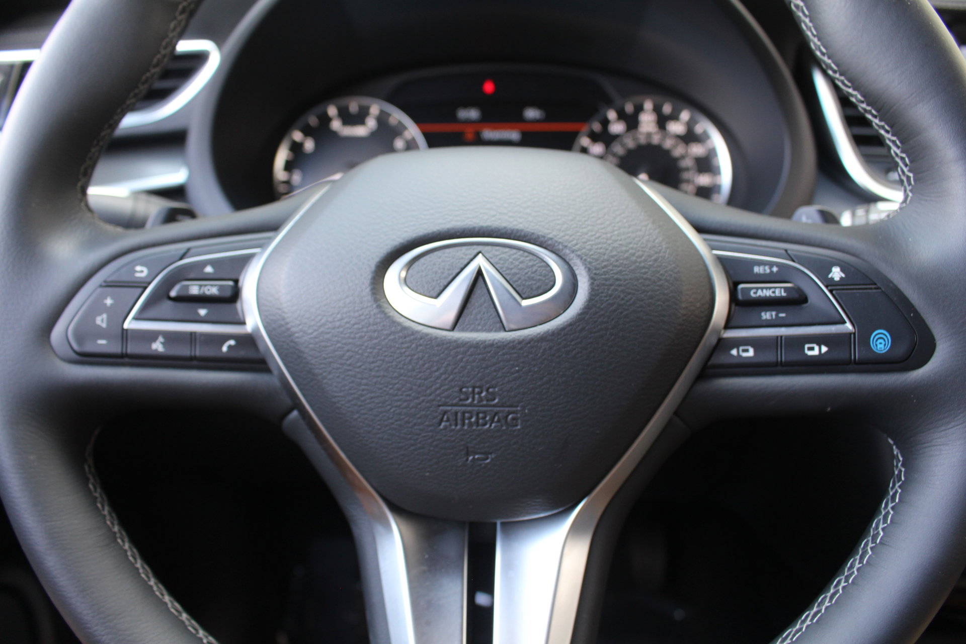2025 Infiniti QX55 Essential photo 20