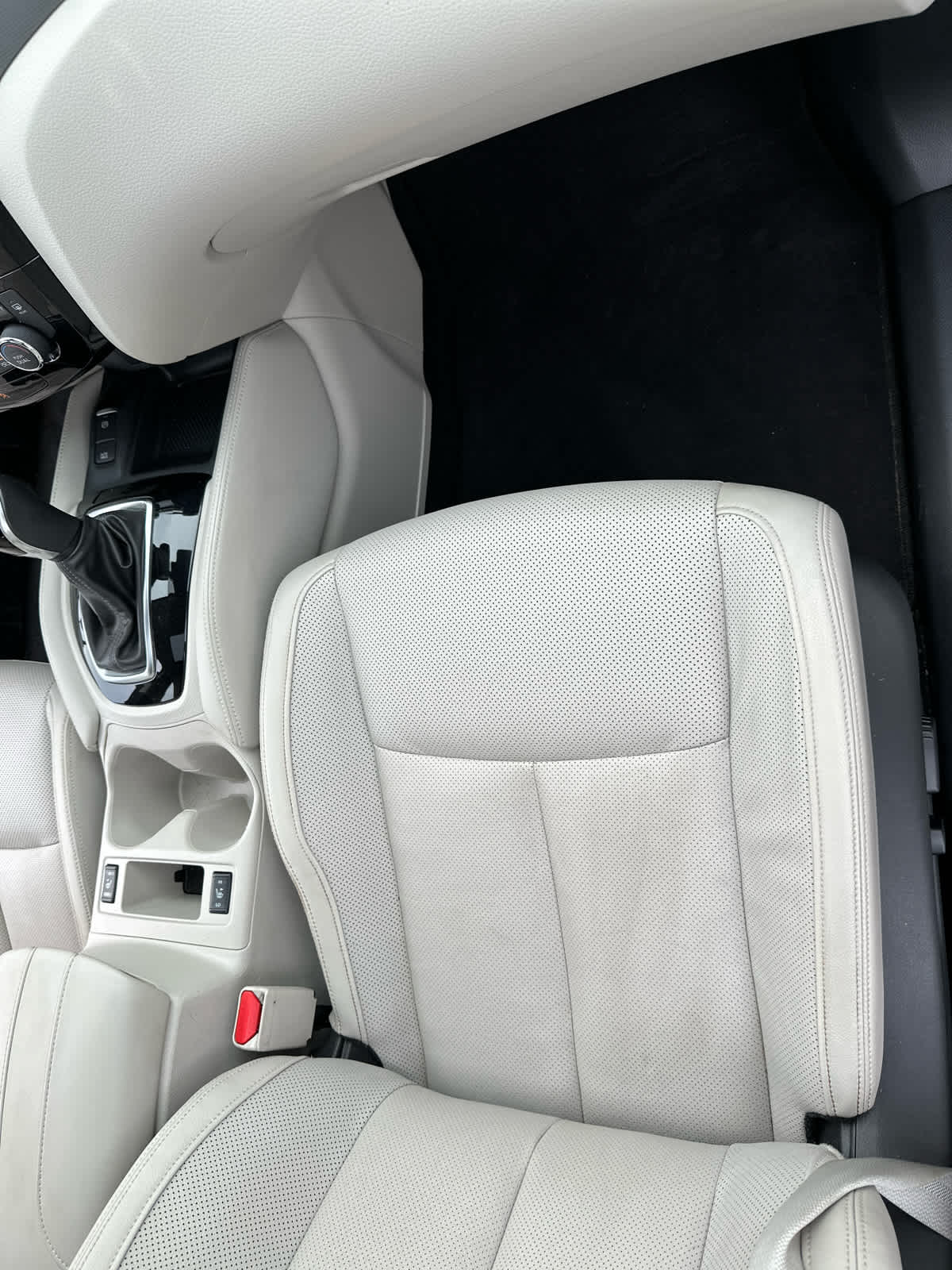 2020 Nissan Rogue Sport SL photo 34