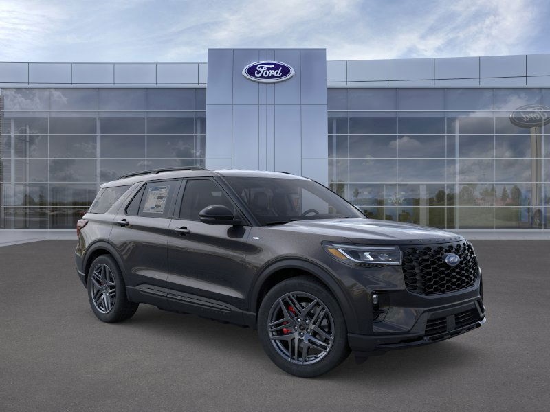2025 Ford Explorer ST-Line photo 2